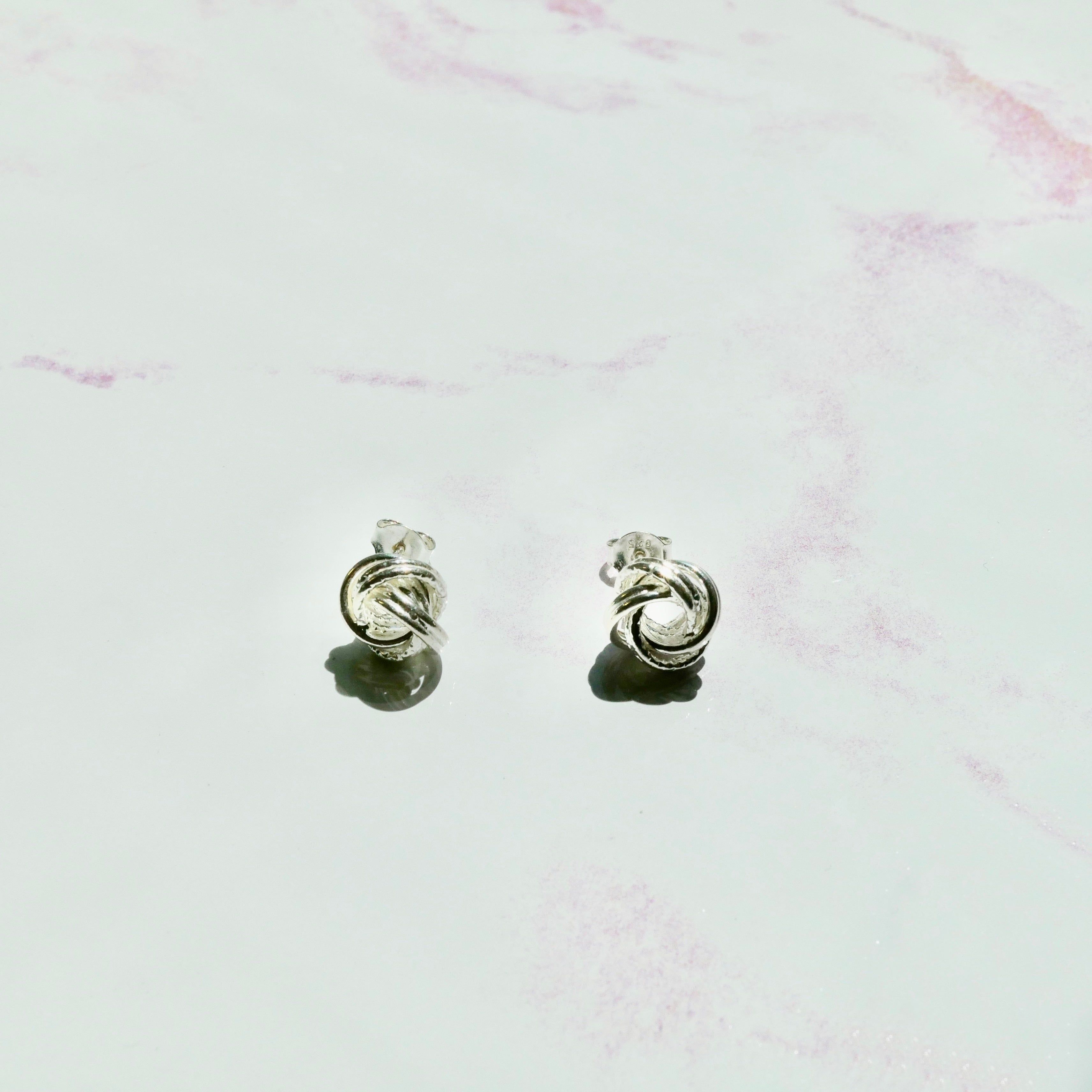 Knotted Studs