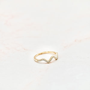 Stackable Wavy Ring